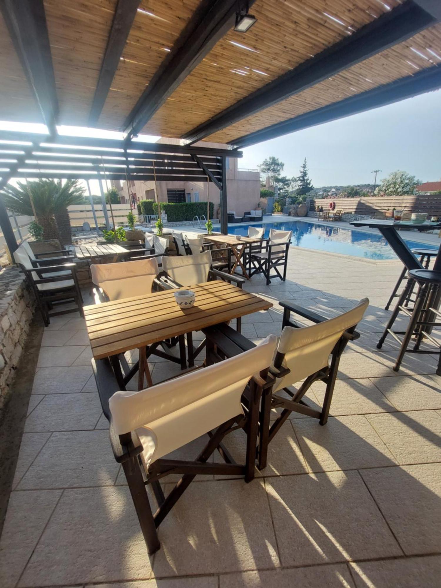 Petradi Aparthotel Livadi  Bagian luar foto