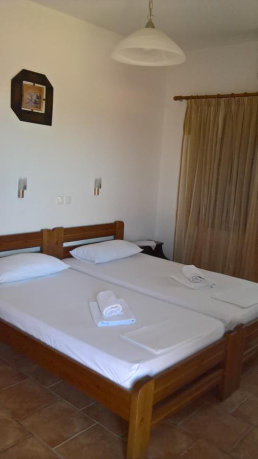 Petradi Aparthotel Livadi  Bagian luar foto