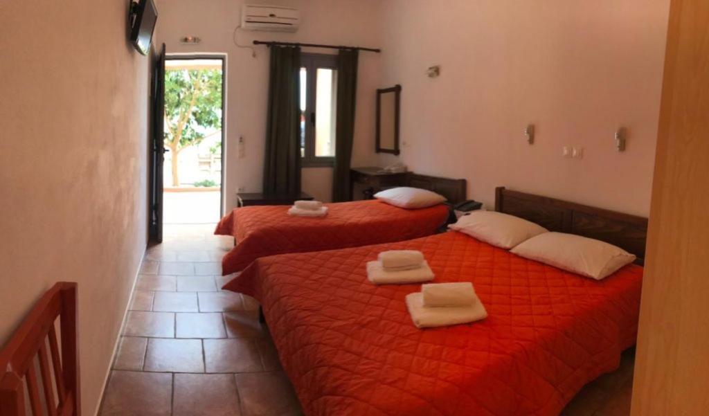 Petradi Aparthotel Livadi  Bagian luar foto